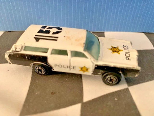 YatMing Vintage 1/64 No. 1015 Police Ford Station Wagon Police WHITE Honk Kong - Image 2 of 2