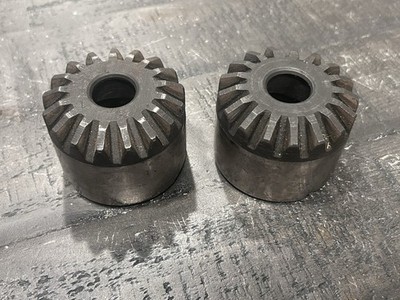 Pair VW Beetle Swing Axle Transmission 17 Tooth Diff Side Gear Aircooled