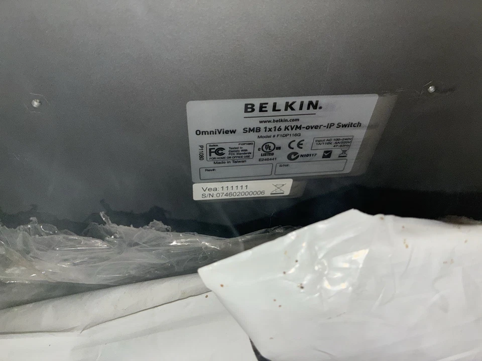 Belkin OmniView PRO3 (F1DA108Z) 8-Ports External KVM switch PS/2 stackable - Image 2 of 2