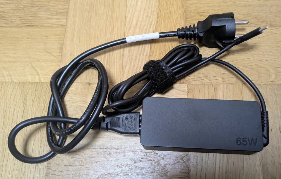 Lenovo 65-Watt Standardnetzteil (USB Typ C) – EU