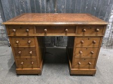Antique 19th Century English Victorian Oak Pedestal Desk