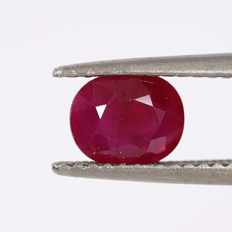 GGT Certified Natural Burma Heated Ruby 1.27cts Purplish Red Color From Myanmar - Image 3 of 4