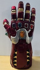Hasbro Avengers Marvel Legends Series Electronic Power Gauntlet