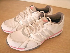 pink netball trainers