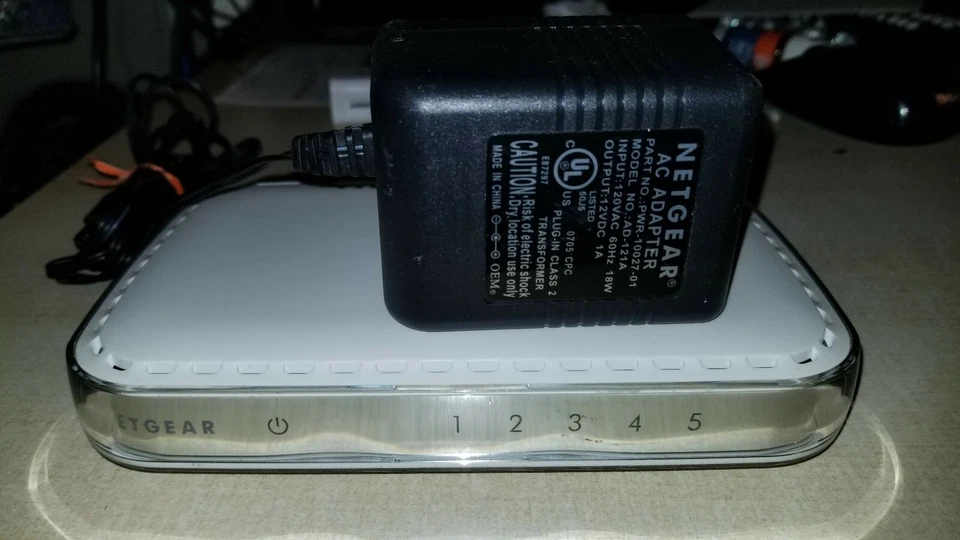 NETGEAR 5-PORT Gigabit Ethernet Switch Model GS605 - Image 4 of 4