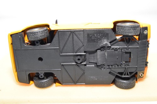 A98 1:24 REVELL LAMBORGHINI COUNTACH ORANGE FAIR COND. - Picture 9 of 10