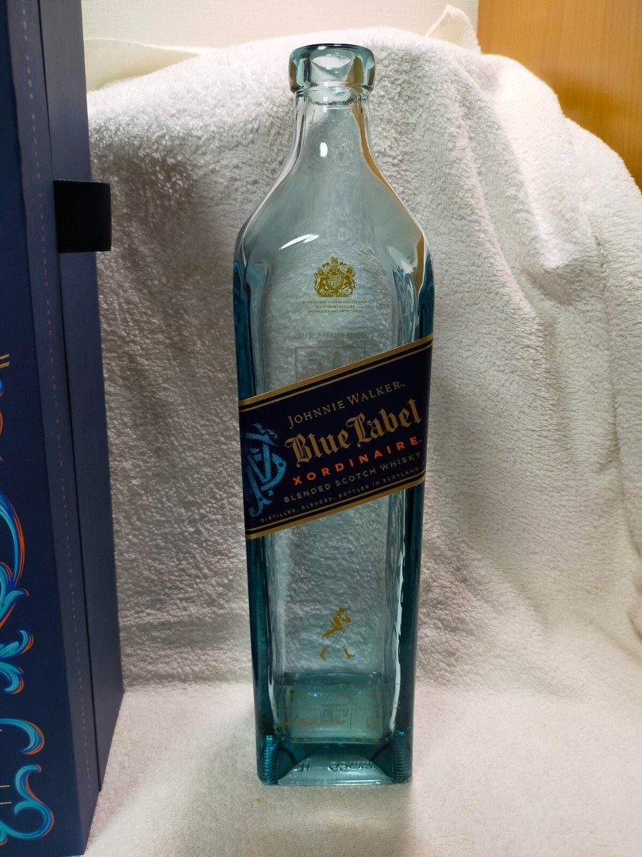 Johnnie Walker Blue Label XORDINAIRE Design Glass Bottle Limited