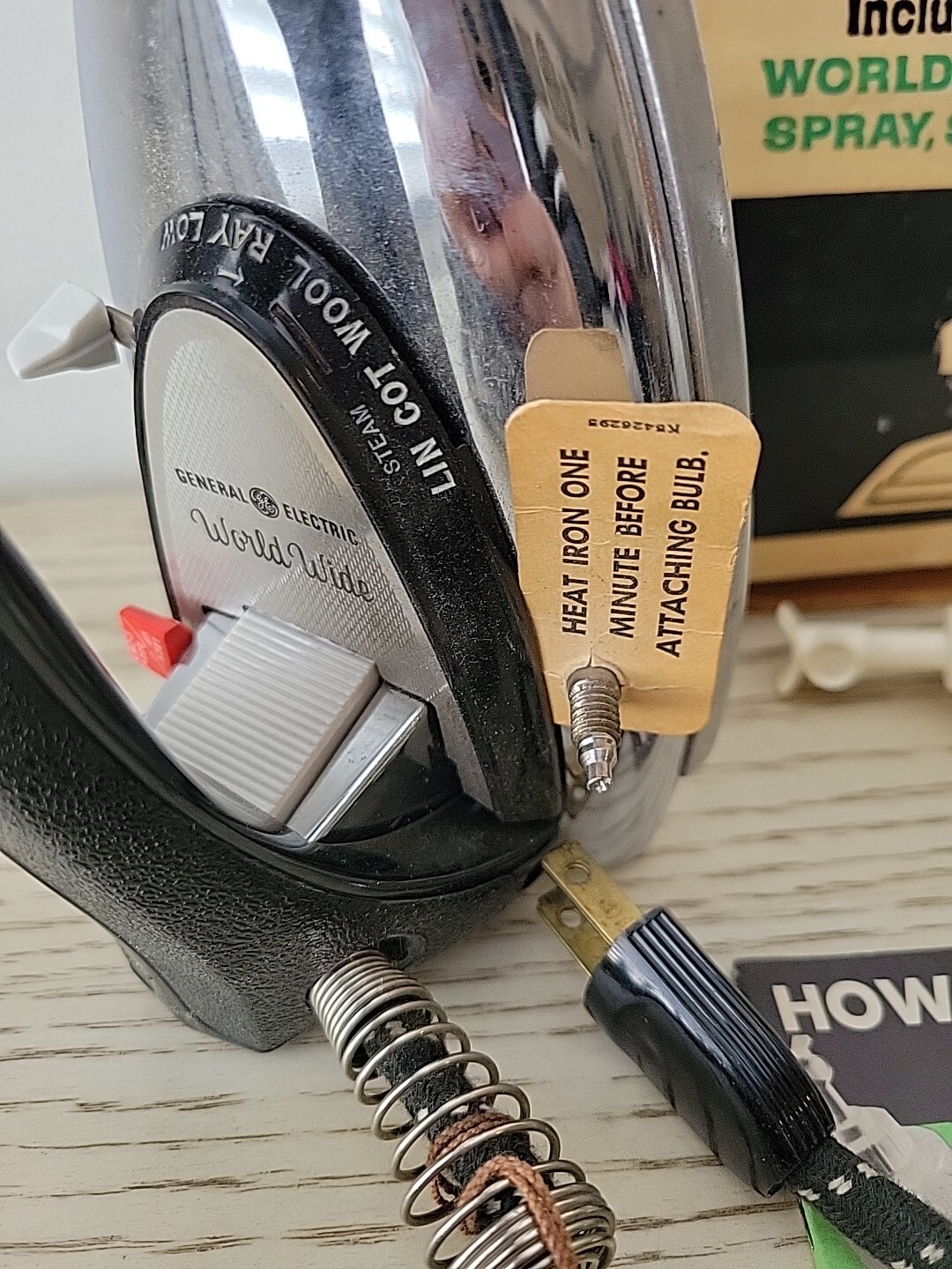 Vintage GE Spray Steam & Dry Travel Iron W/Overseas Adapters F49 Tags Still On