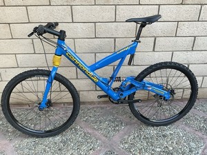 キャノンデール　スーパーV500ハンドメイドインUSA The Cannondale Super V 500 i bicycle Iconic orange | eBay