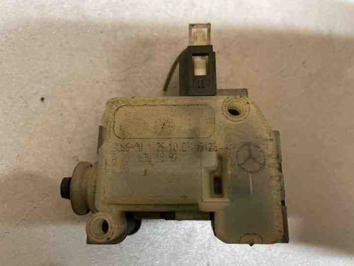 MERCEDES-BENZ C W203 Tankverschluss A2038201997 2.20 Diesel 105kw 2003 22177922