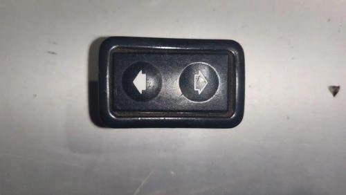 BMW 3 Touring E36 Schalter für Fensterheber hinten links 8365300 1.60 33748465