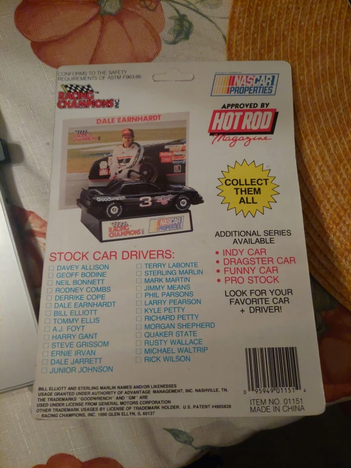 Rob Moroso 1:64. 1990 Racing Champions Earnhardt Back. Неперфорированная карта. - Изображение 4 из 4