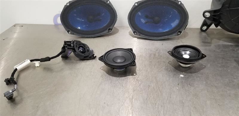 2023 MASERATI GRECALE TROFEO SONUS FABER DOOR SPEAKER SET