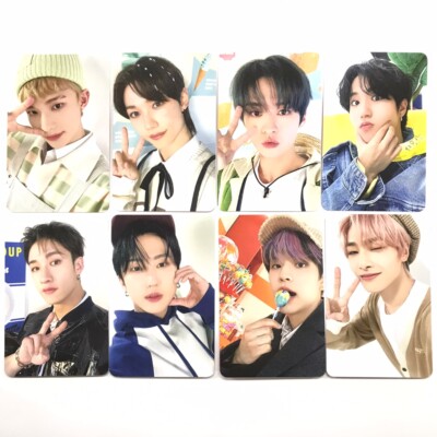 STRAY KIDS] 2023 Season's Greetings [SKZ'S Mini World] Photocard
