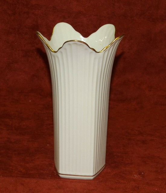 Lenox Meridian Collection 7 3/4" Cream Ribbed Vase eBay