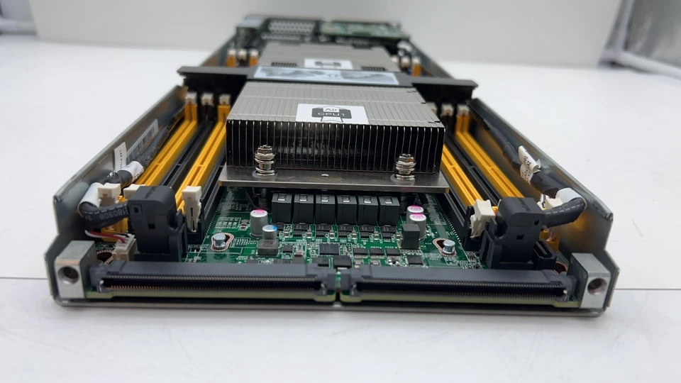QuantaPlex T41S-2U 2U BAREBONE NODE Motherboard HEATSINK CHASSIS W/ 64GB SSD - Image 3 of 4