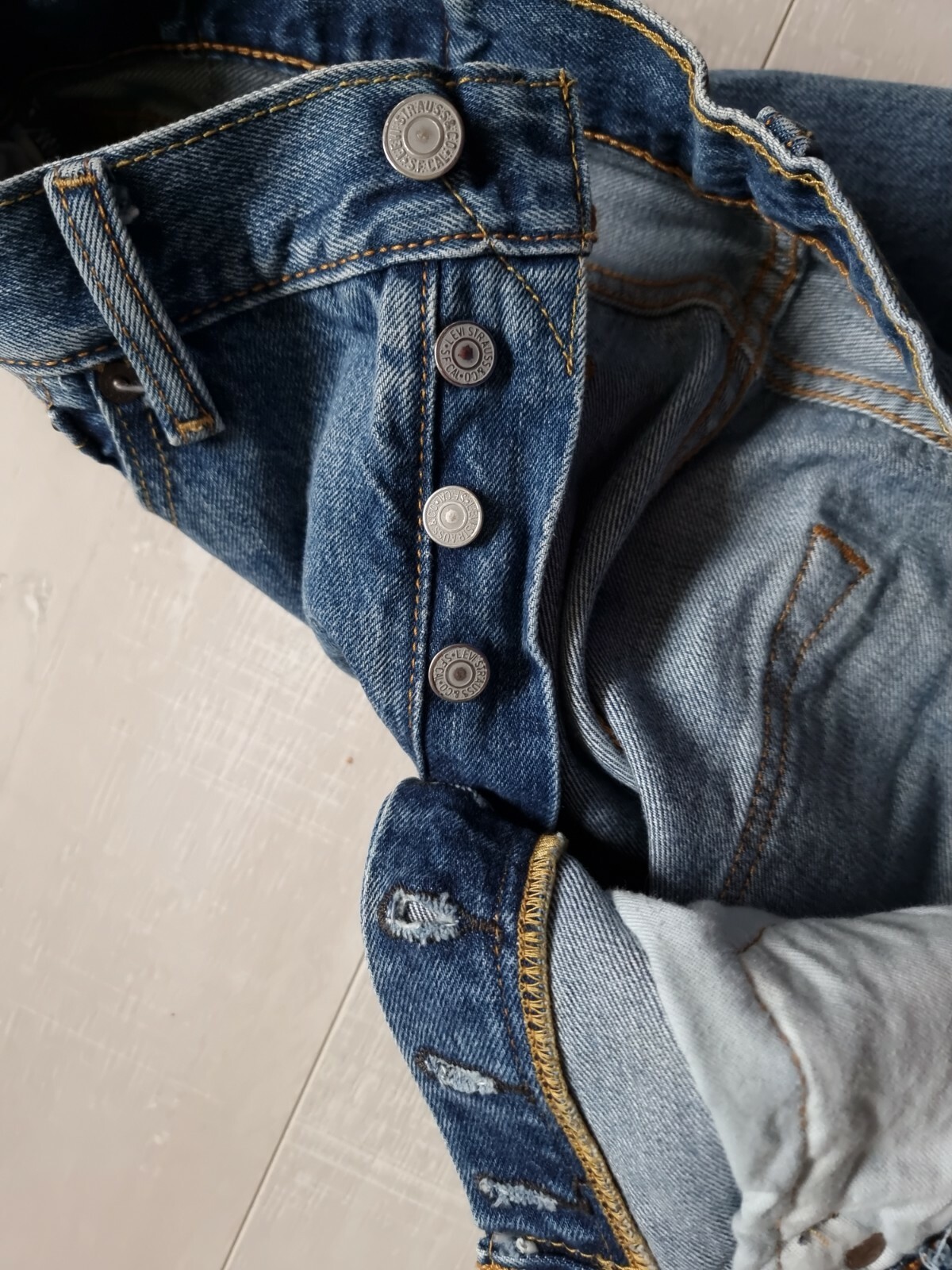 Destroyed Used Look Hose Jeans Levis 