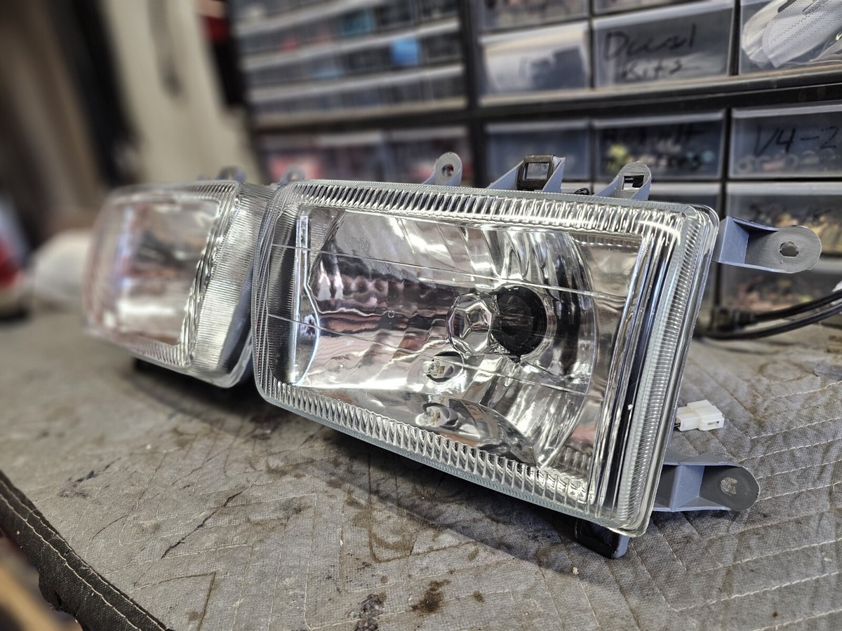92-95 Toyota 4Runner DEPO Style Headlight Assembly Left | 9004