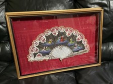 Vtg Spanish Lace Folding Ladies Hand Fan Framed