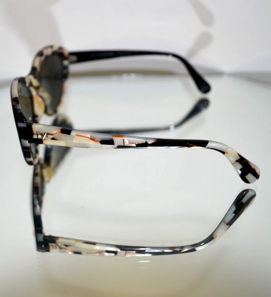 BEAUTIFUL Diane von Furstenberg "Alana" Sunglasses Cat Eye Black/ Marble DVF540S - Image 2 of 4