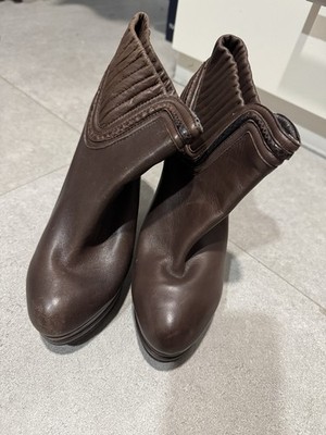 Maxstudio Chic Brown Leather Ankle Booties size 8