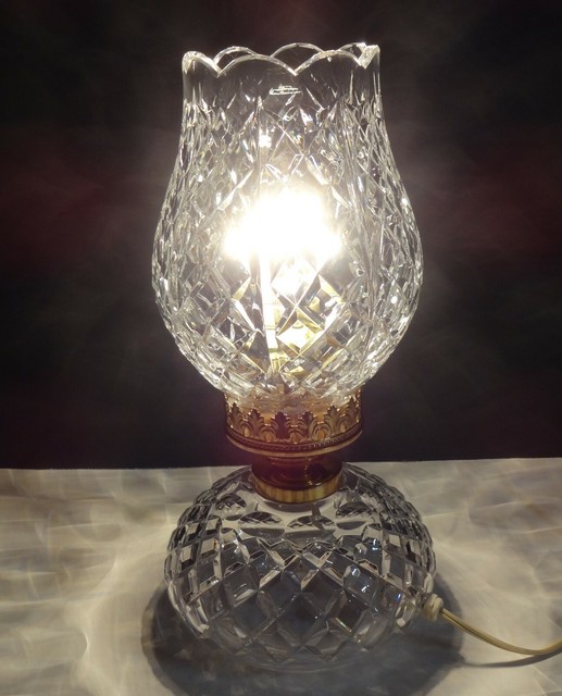 VINTAGE WATERFORD CRYSTAL 2 PIECE TULIP SHAPE ELECTRIC HURRICANE LAMP