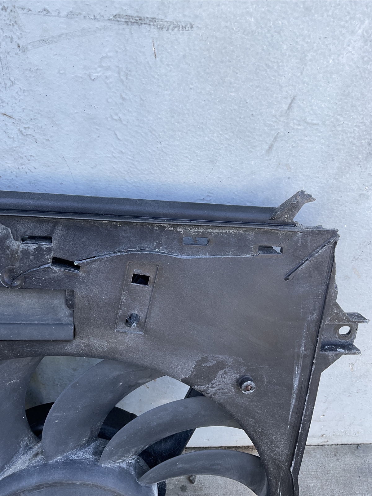 06-10 Bentley GTC GT Flying Spur Electric Cooling Fan OEM 3W0121191C Blade Crack