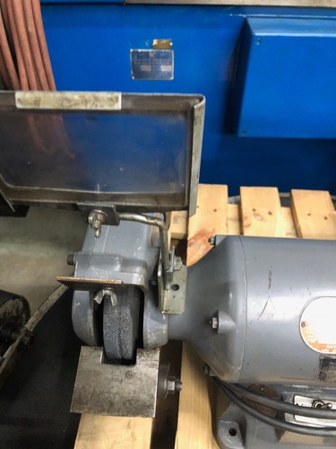 8" Dayton Heavy Duty 3/4hp Double Grinder - Picture 4 of 6