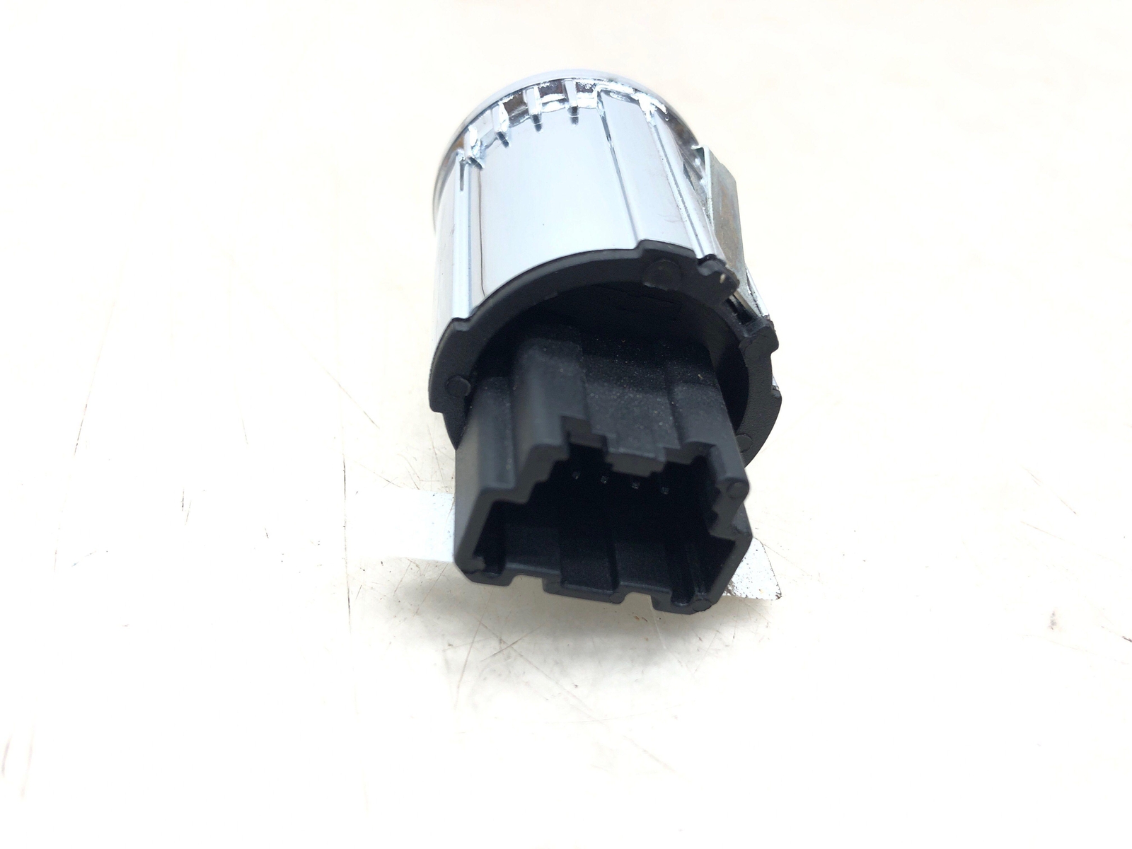 2009 ASTON MARTIN VANTAGE TRACTION CONTROL SWITCH BUTTON 6G33-2C418-AA OEM