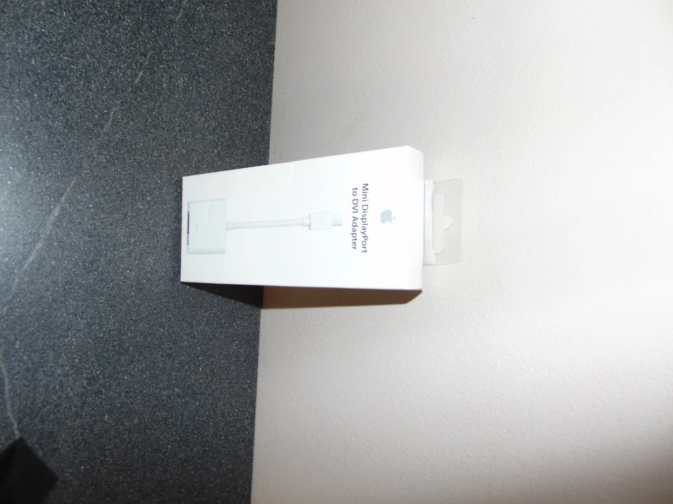 Genuine Apple Mini Display Port to DVI Adaptor A1305 MB570Z/B MacBook Pro/Air A+ - Image 3 of 4