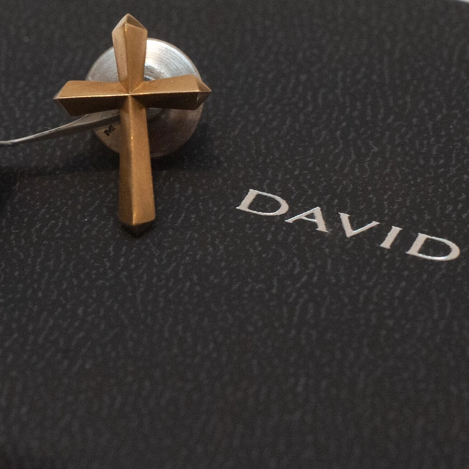 DAVID YURMAN New Men's 19mm Roman Cross Lapel Pin in 18K Yellow Gold - Image 4 of 4