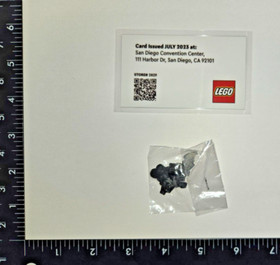 SDCC 2023 LEGO Enamel Pin Exclusive - Star Wars Speedster + Brickbuster Card