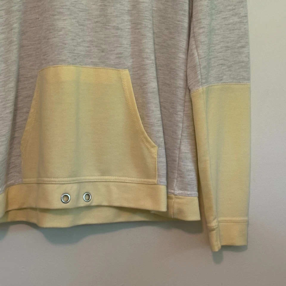 Maurices Sudadera con Capucha Gris Amarillo Blusa Camisa Top Manga Larga Chaqueta con Capucha Mediana Foto 3 de 4