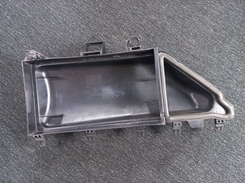BMW 5-Series E61 E60 Microfilter Housing RIGHT Top Cover Panel OEM 64.31-6950936 - Picture 3 of 18