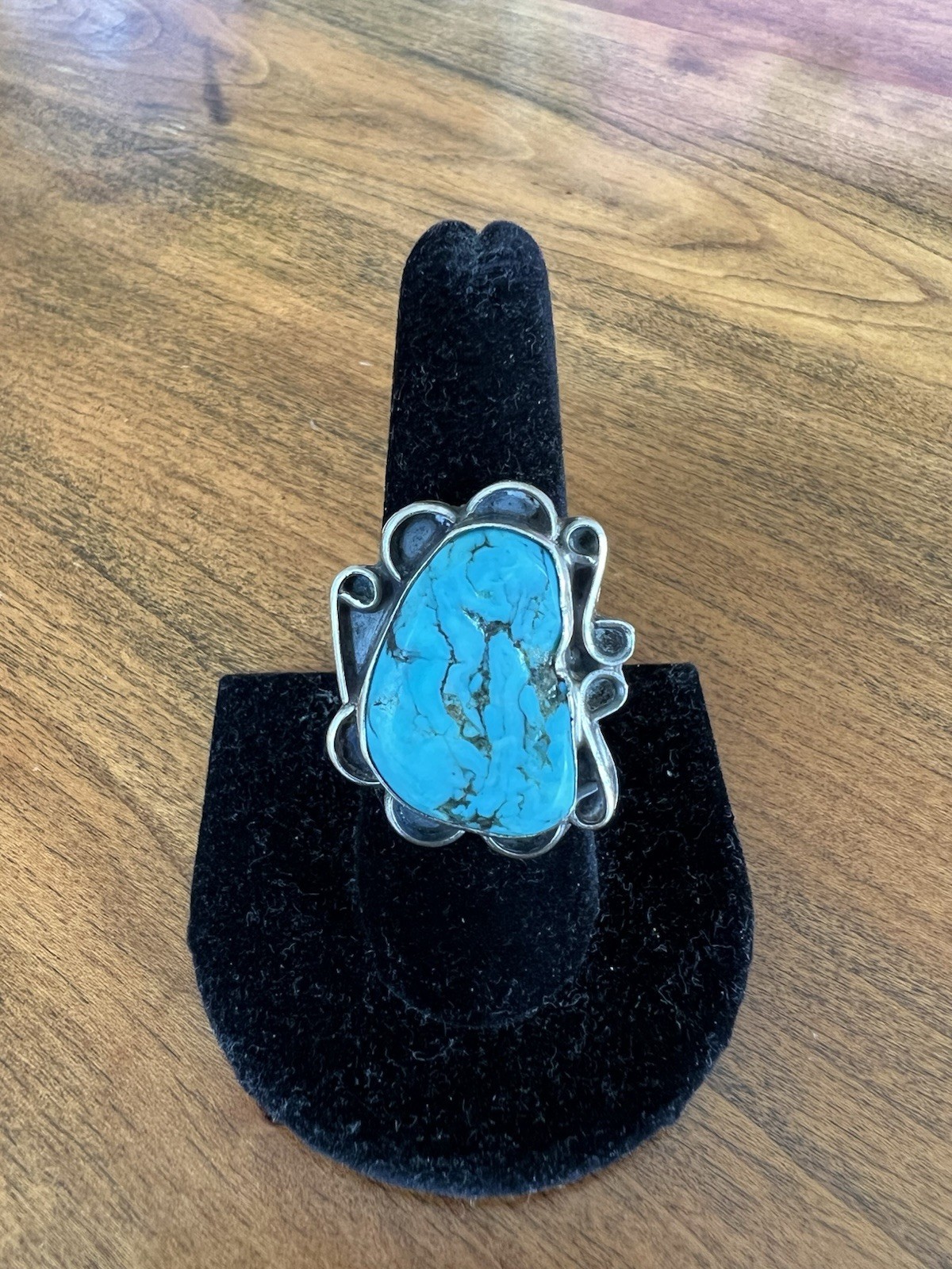 Beautiful Native American ring with turquoise sto… - image 1