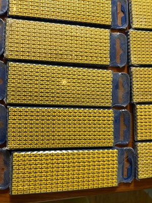 HellermannTyton Kabelidentifikation - Buchstaben & Zahlen - GEMISCHT NEU UND GEBRAUCHT
