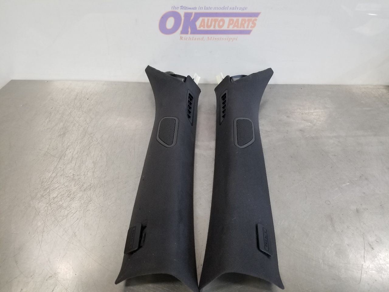 Maserati Levante 2022-2022 Pillar covers Set Black
