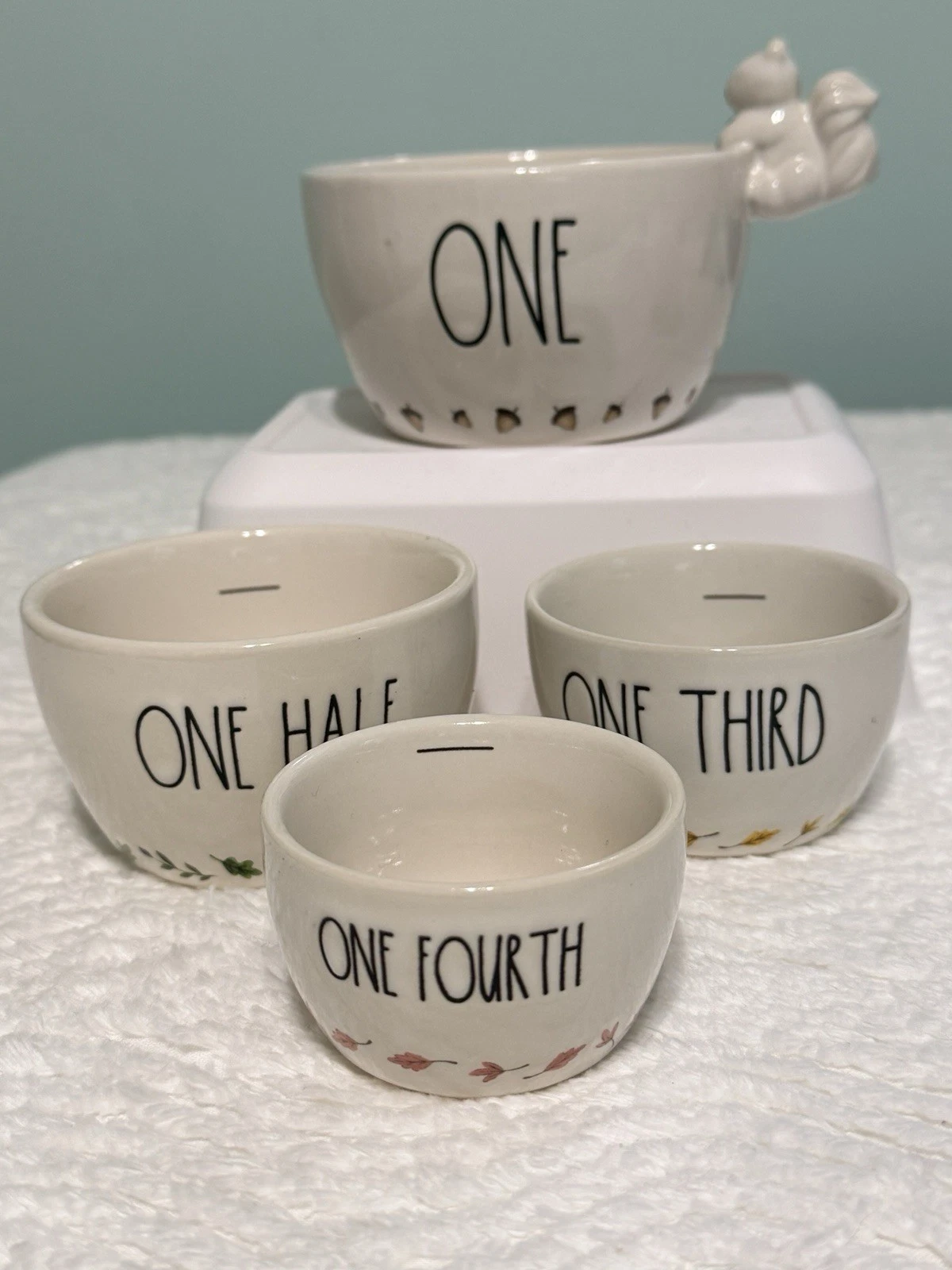 NEW Rae Dunn Acorns Leaves Squirrel Fall Measuring Cups Set of 4