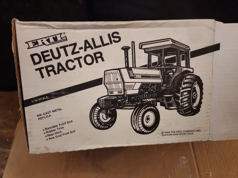 Deutz-Allis Tractor 1989 Special Edition Die-Cast Metal 1:16 Scale Replica 1280  - Image 2 of 4