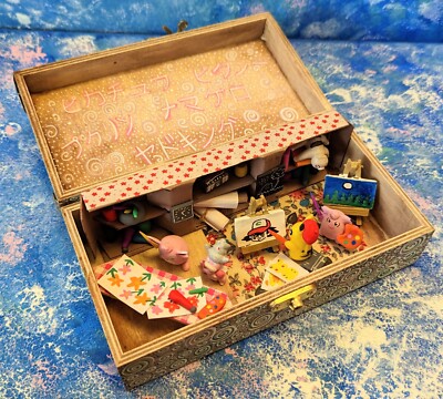 Pokémon Handgefertigte Pikachu Diorama Box, Pikachu's Art Class