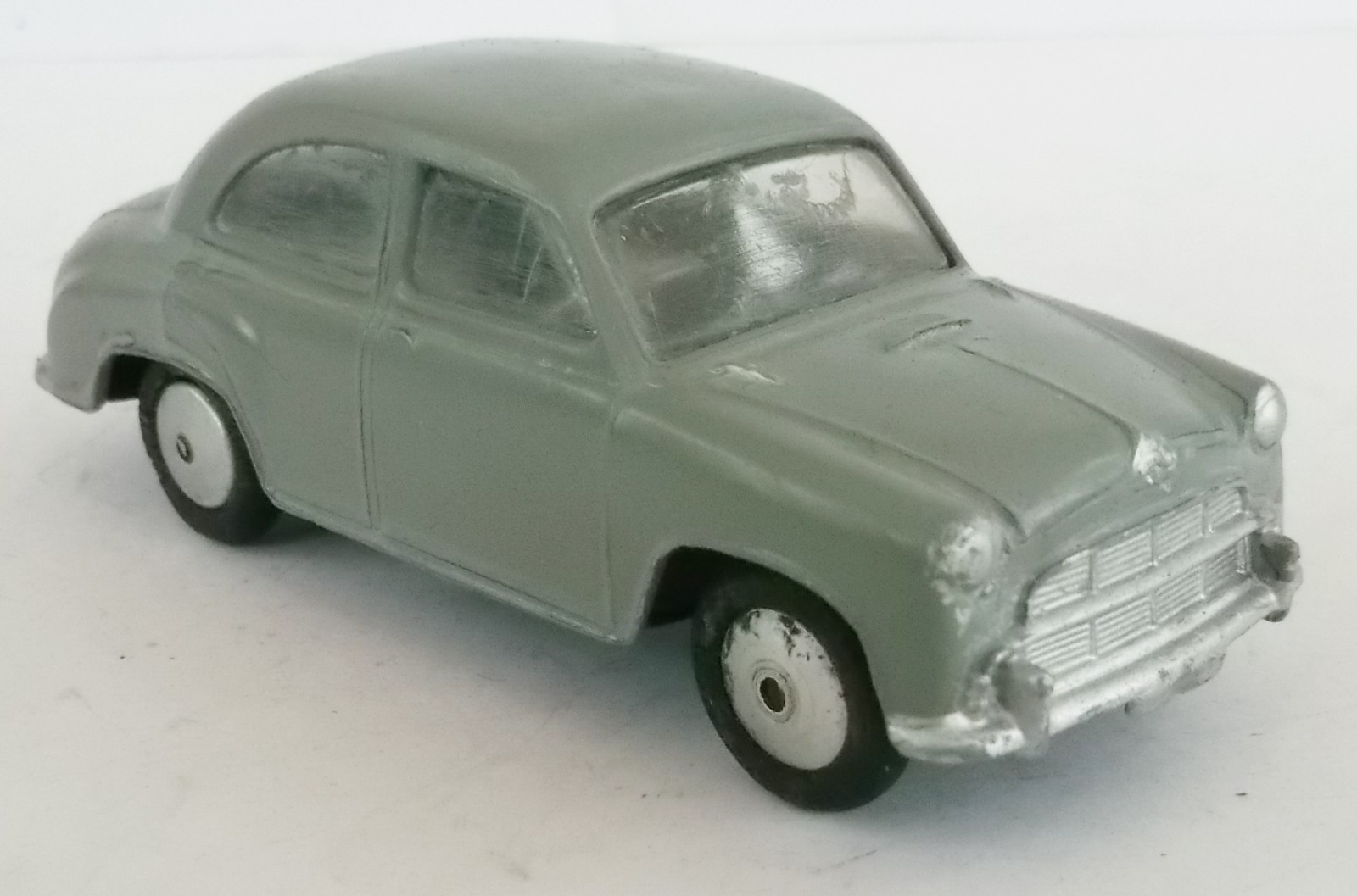 Corgi - 1:43 - Morris Cowley Saloon Gris reff 202 - In de
