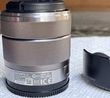 Sony SEL1855 E-mount 18-55mm f/3.5-5.6 OSS Zoom Lens with Hood Caps