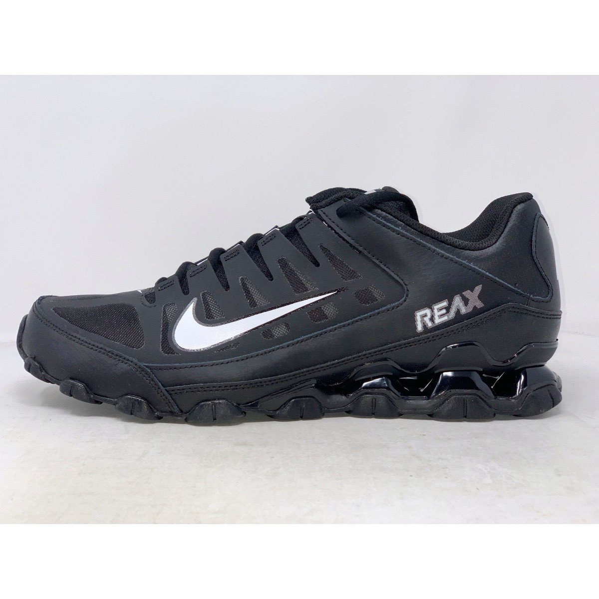 Nike Reax 8 TR Mesh White Black Training Sneakers, Size 12 BNIB