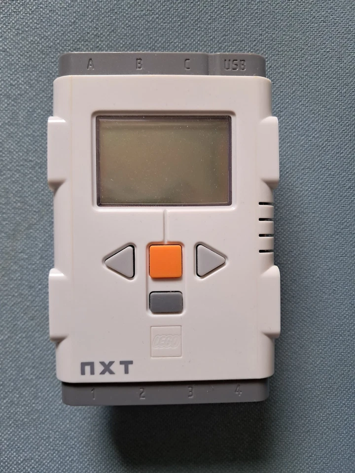 LEGO 8547 Mindstorms NXT 2.0, foto 1 di 3