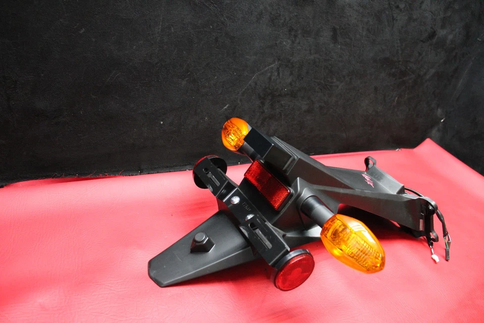 Soporte de placa OEM 17-2025 SUZUKI GSXR 1000 #7659 Foto 2 de 4