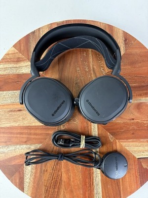 steelseries arctis 7 wireless gaming headset W/ Dongle and Cables
