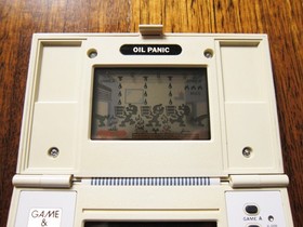 NINTENDO Oil Panic Game and Watch in Excellent Condition (OP-51) 1982