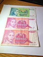 MIXED LOT OF 29 FOREIGN PAPER MONEY BANKNOTES CURRENCY - CIR & UNC