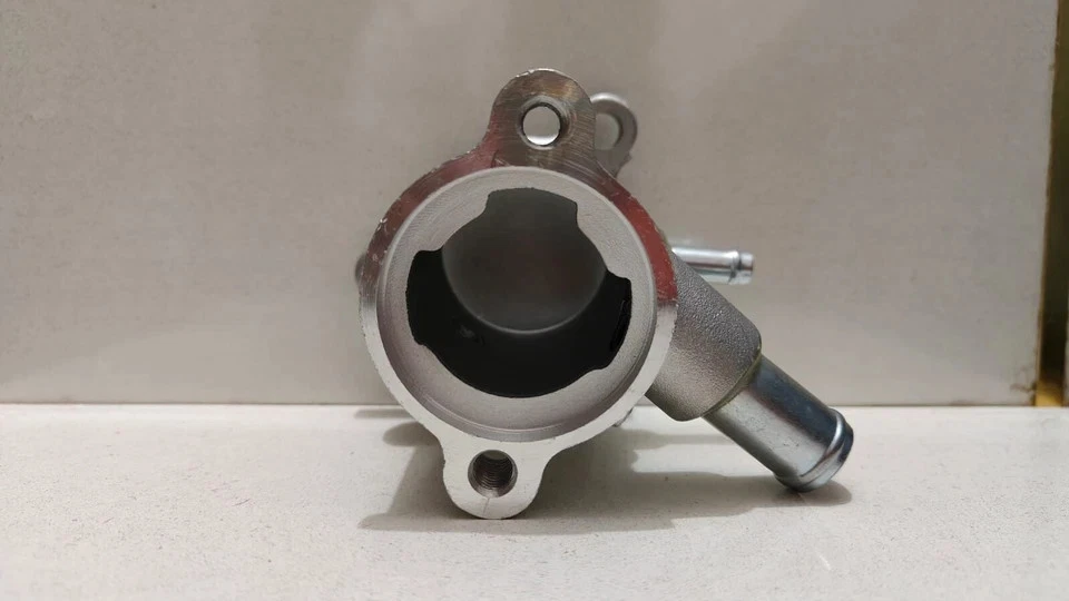 Thermostat Housing for Suzuki ERTIGA, RITZ, SWIFT 2012 TO 2018 17690M74L00 - Image 3 of 4