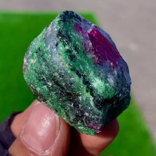 38G Natural green Ruby zoisite (anylite) crystal Wand Obelisk Point Healing - Picture 8 of 23